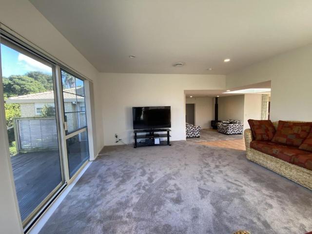 House for rent in Whangaparaoa, Oroua County