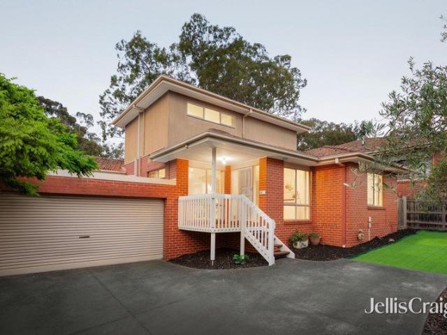 Townhouse for sale in Greensborough, Melbourne