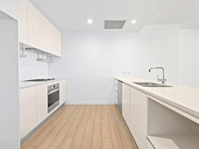 Apartment for rent in Lower North Shore, Sydney
