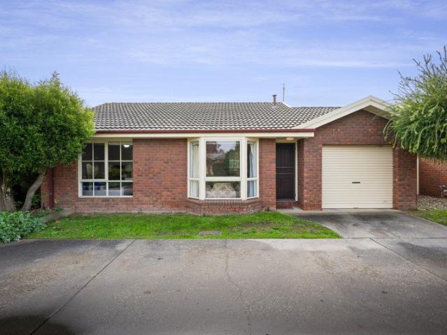 Townhouse for sale in Albury, New South Wales