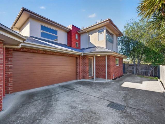 Apartment for sale in Bairnsdale, Victoria