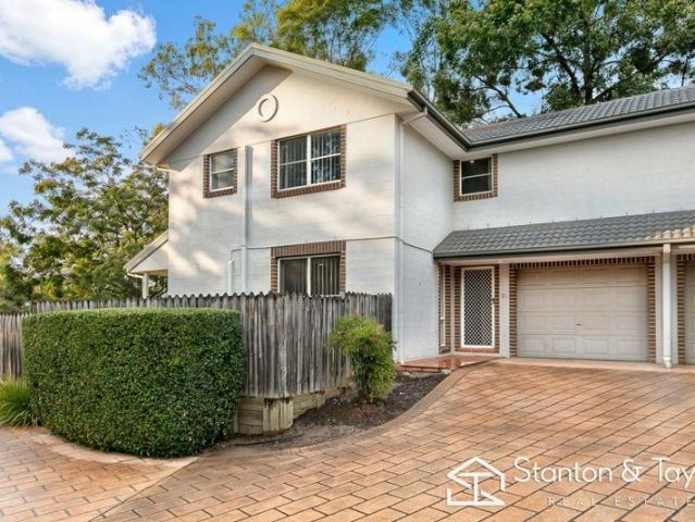 Townhouse for sale in Glenmore Park, Sydney