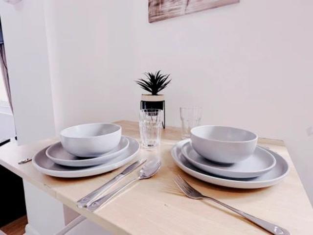 Studio for rent in Brompton, Greater London