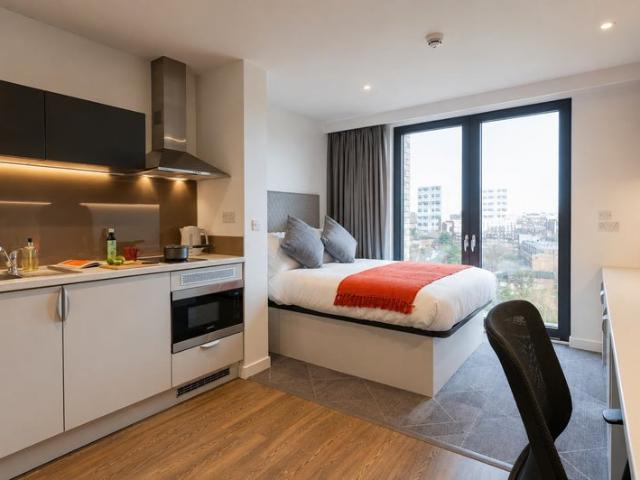 Studio for rent in Woodside, Scotland
