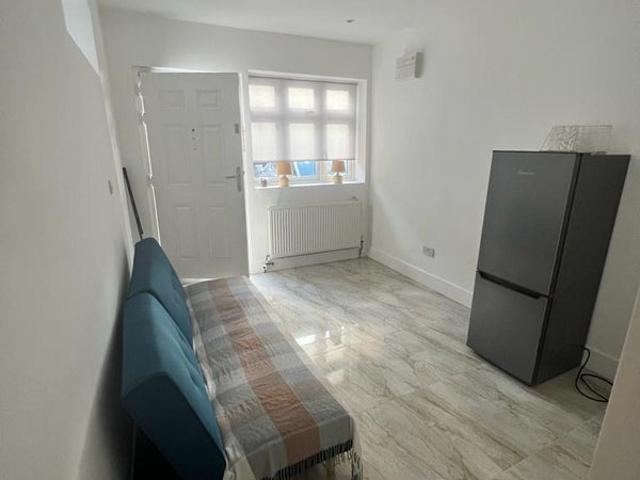 Studio for rent in Alperton, Greater London