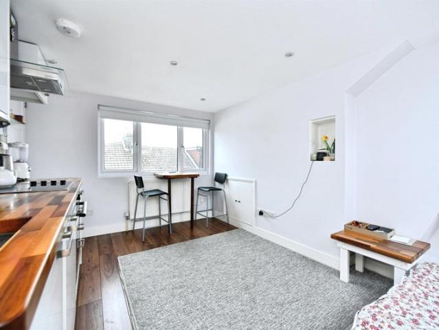 Studio for rent in Round Hill, Brighton & Hove
