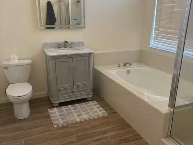 Condo for rent in Fontana