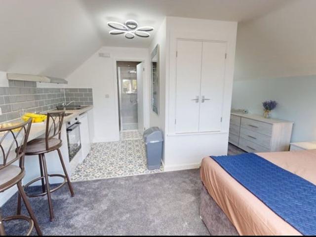 Studio for rent in Corby, North Northamptonshire