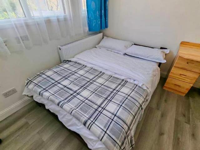 Studio for rent in St. George in the East, Wapping