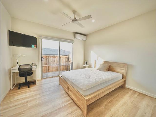 Granny Flat for rent in Warragul, Victoria