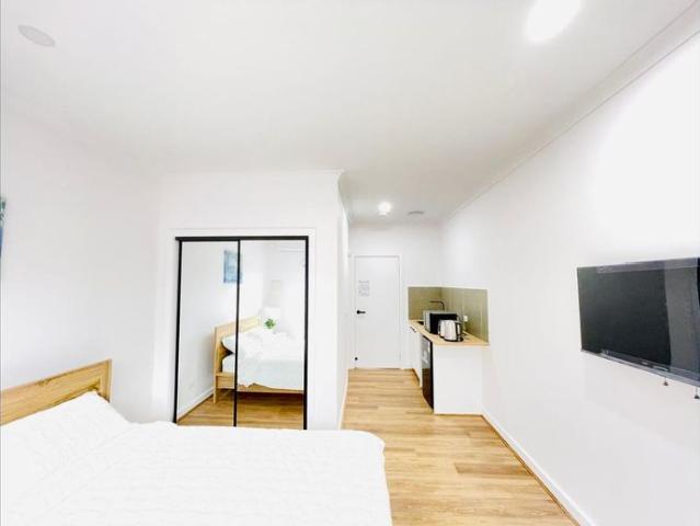 Granny Flat for rent in Shepparton, Victoria