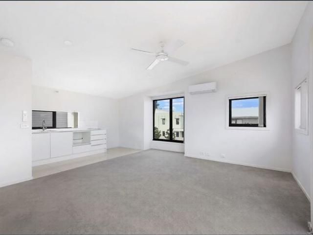 Granny Flat for rent in Sydney, New South Wales