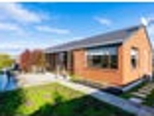 Townhouse for sale in Otakou