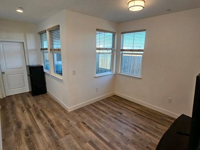 Room for rent in Mather, California