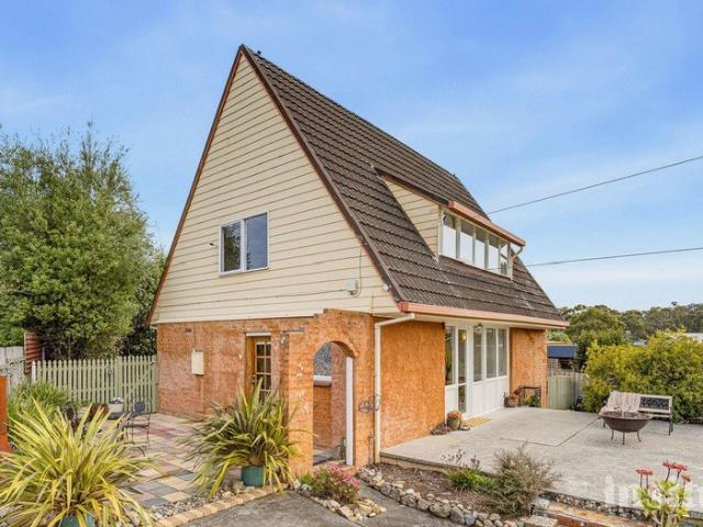 House for sale in Firthside, Hobart
