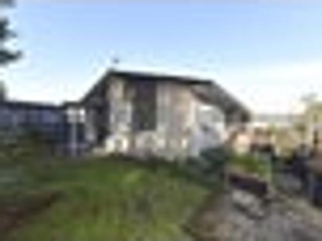 Apartment for sale in Chaslands, Canterbury