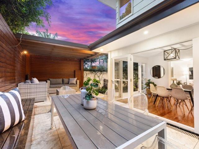 Townhouse for rent in Lower North Shore, Sydney