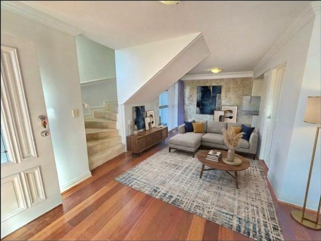 Townhouse for rent in Sydney, New South Wales