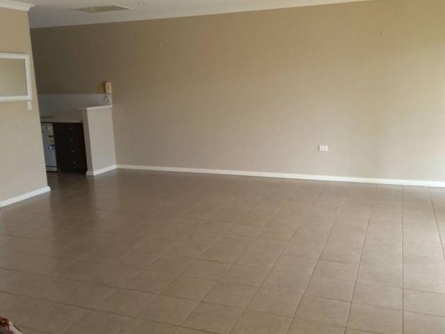 Townhouse for rent in Parklands, Western Australia