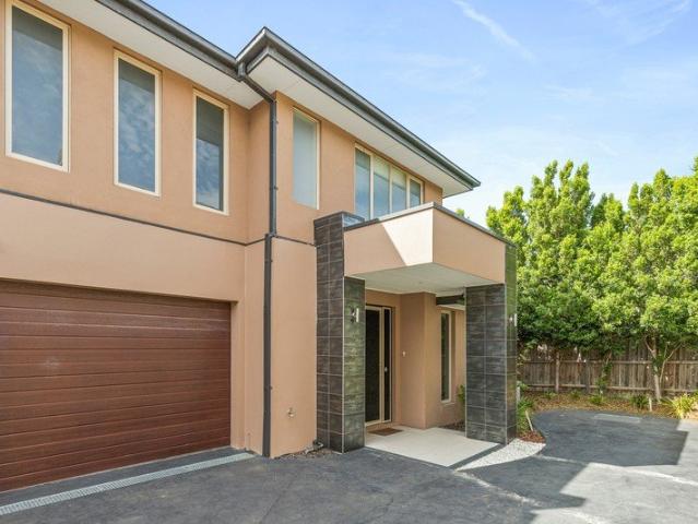 Townhouse for rent in Camerons Creek, Victoria