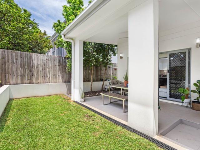 Townhouse for sale in Toombul, Queensland