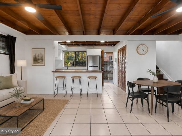 Townhouse for sale in Methul, Queensland
