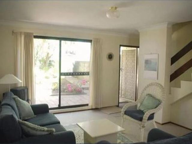Townhouse for rent in Sydney, New South Wales