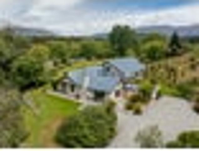 House for sale in Otakou