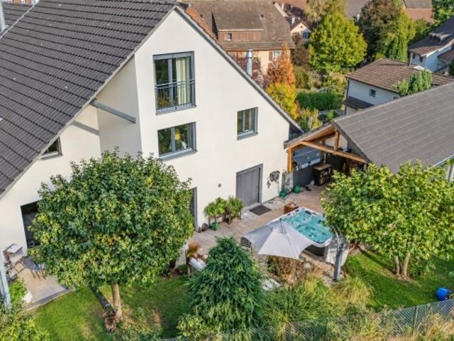 Einfamilienhaus kaufen in Arisdorf