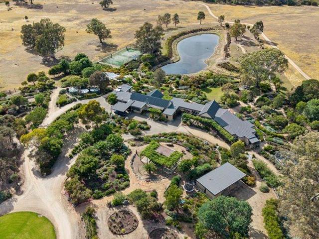 Cottage for sale in Redesdale, Victoria