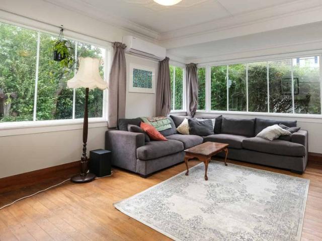 House for rent in Otakou