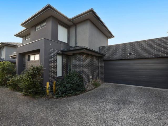 Townhouse for rent in Camerons Creek, Victoria