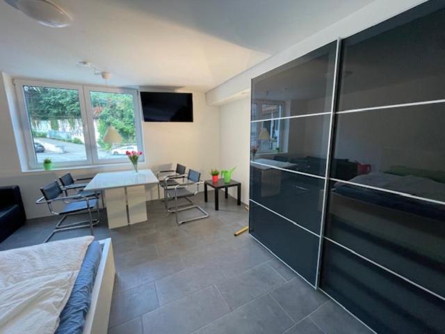 Wohnung mieten in Karlshöhe, Stuttgart