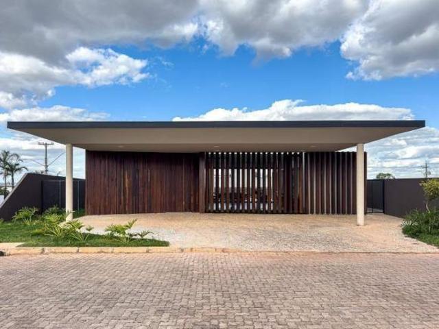 Casa venda em Região Geográfica Imediata do Distrito Federal, Região Integrada de Desenvolvimento do Distrito Federal e Entorno