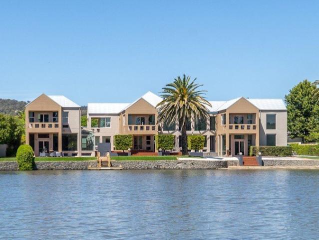 House for sale in Jerrabomberra, Queanbeyan