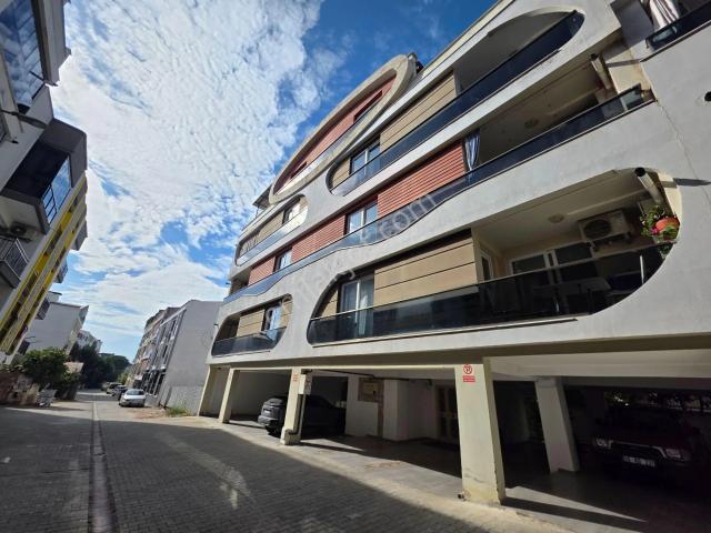 Girne Mahallesi, Efeler içerisinde satılık mülk