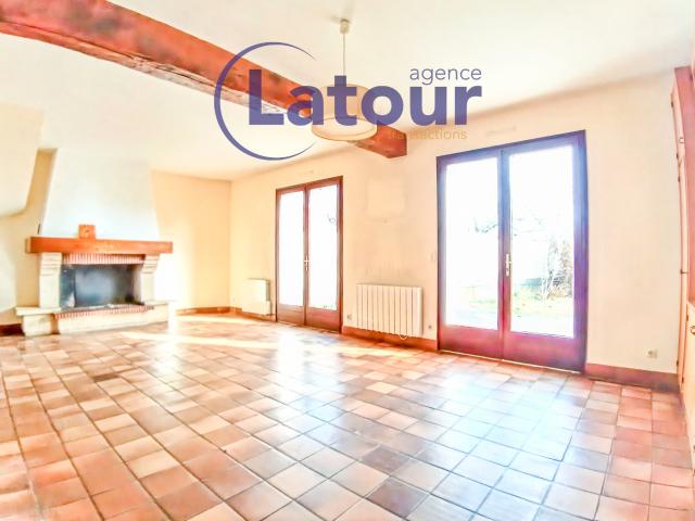 Maison vente à Dreux, Abondant