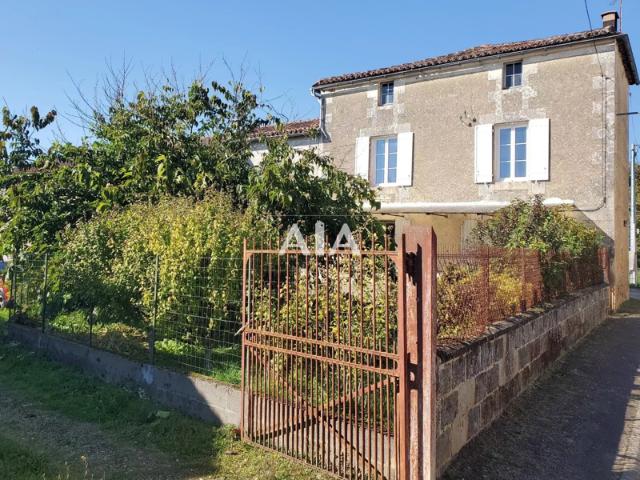 Maison vente à Confolens, Courcôme