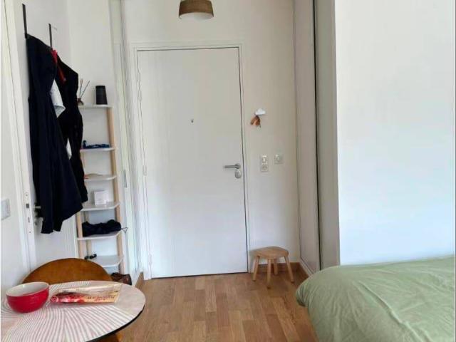 Studio location à Quartier Cœur de Ville, Courbevoie