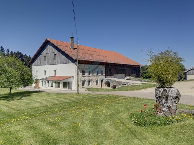 Ferme vente à Montbéliard, Maîche