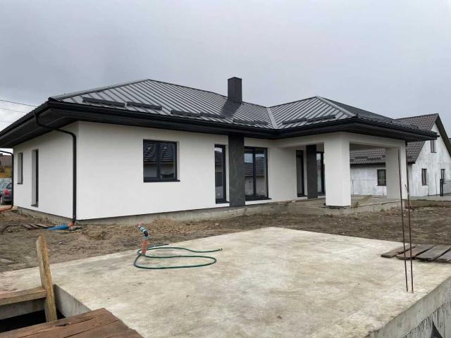 Дом продажа в Ровно