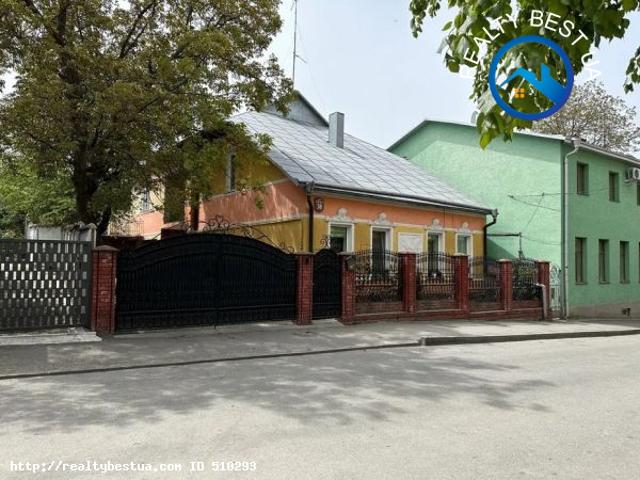 Дом продажа в Черновцах