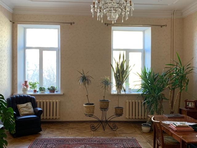 Квартира продажа в Великодолинском, Днепропетровской области