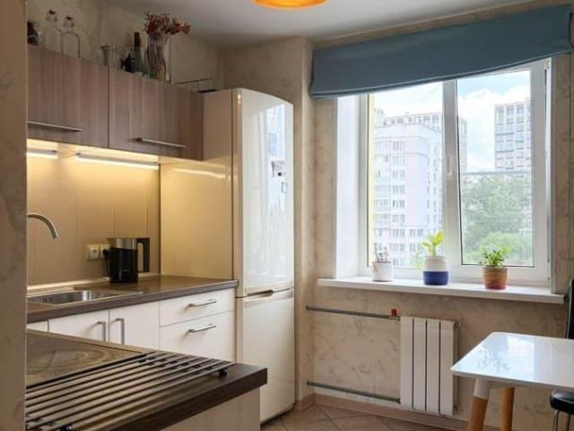 Квартира продажа в Юго-Западный, Свердловск