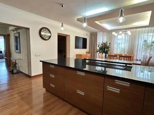 Квартира продажа в XVIII микрорайон, Южно-Сахалинск