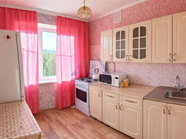 Квартира продажа в Дзержинский район, Оренбург
