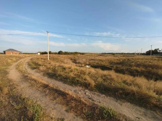 Участок продажа в Старотитаровская Ст-ца, Краснодарский Край