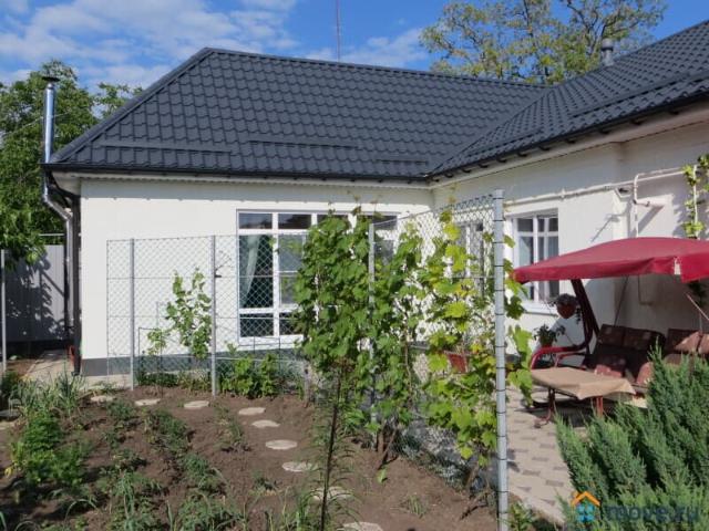 Дом продажа в 38-й микрорайон, Ейск