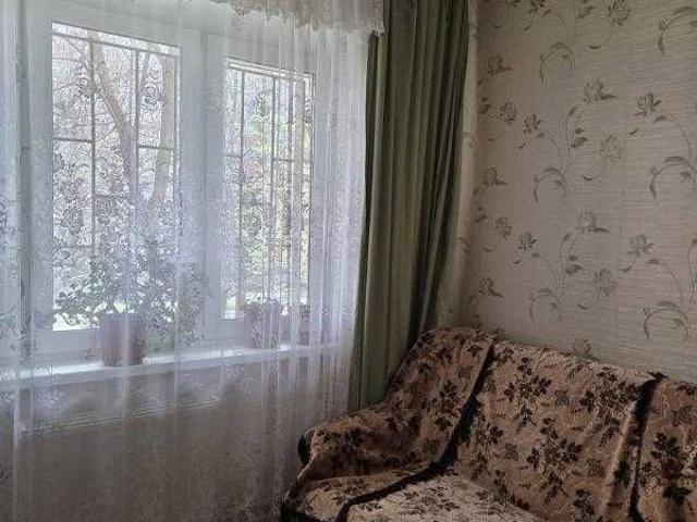 Квартира продажа в Великодолинском, Днепропетровской области