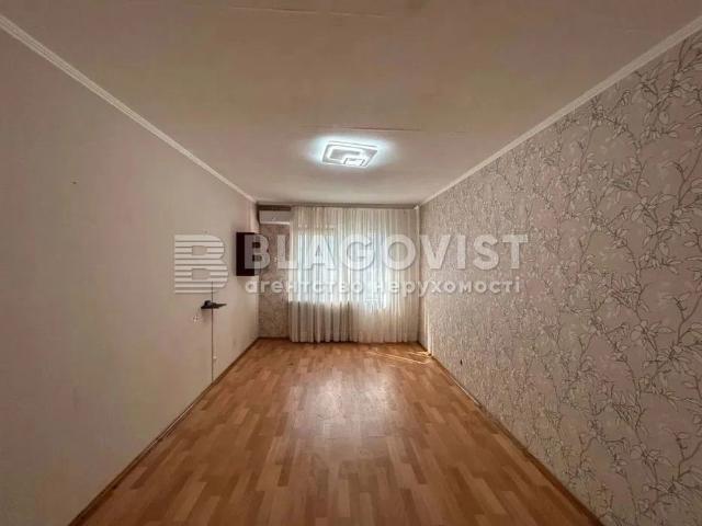 Недвижимость продажа в Деснянский, Романкове